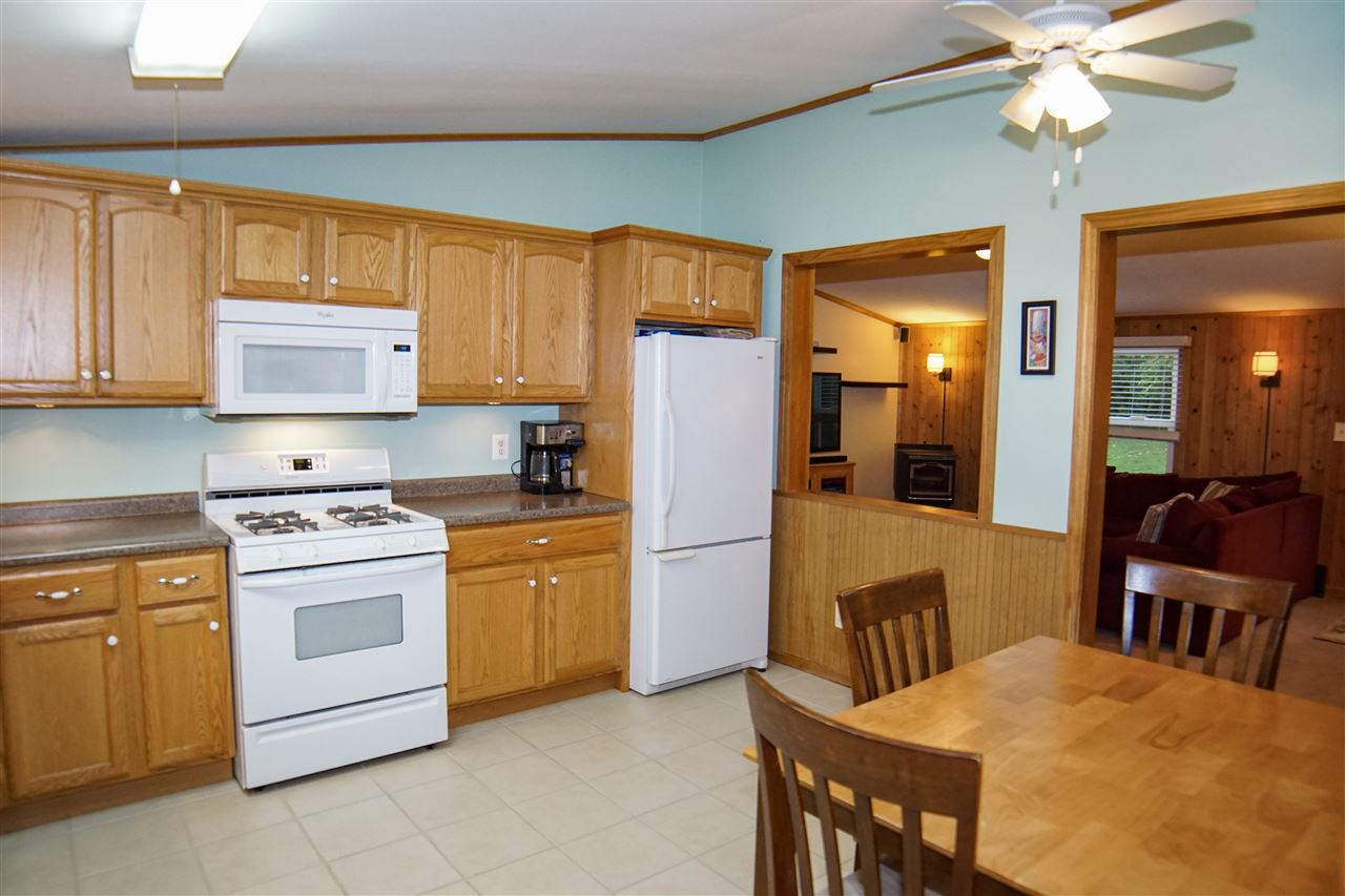 93 Exeter Road Epping, NH 03042 - Photo 9 of 16