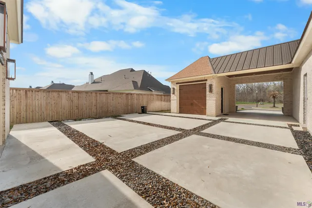 $1,750,000 | 11438 River Reid Crossing, Geismar, LA 70734