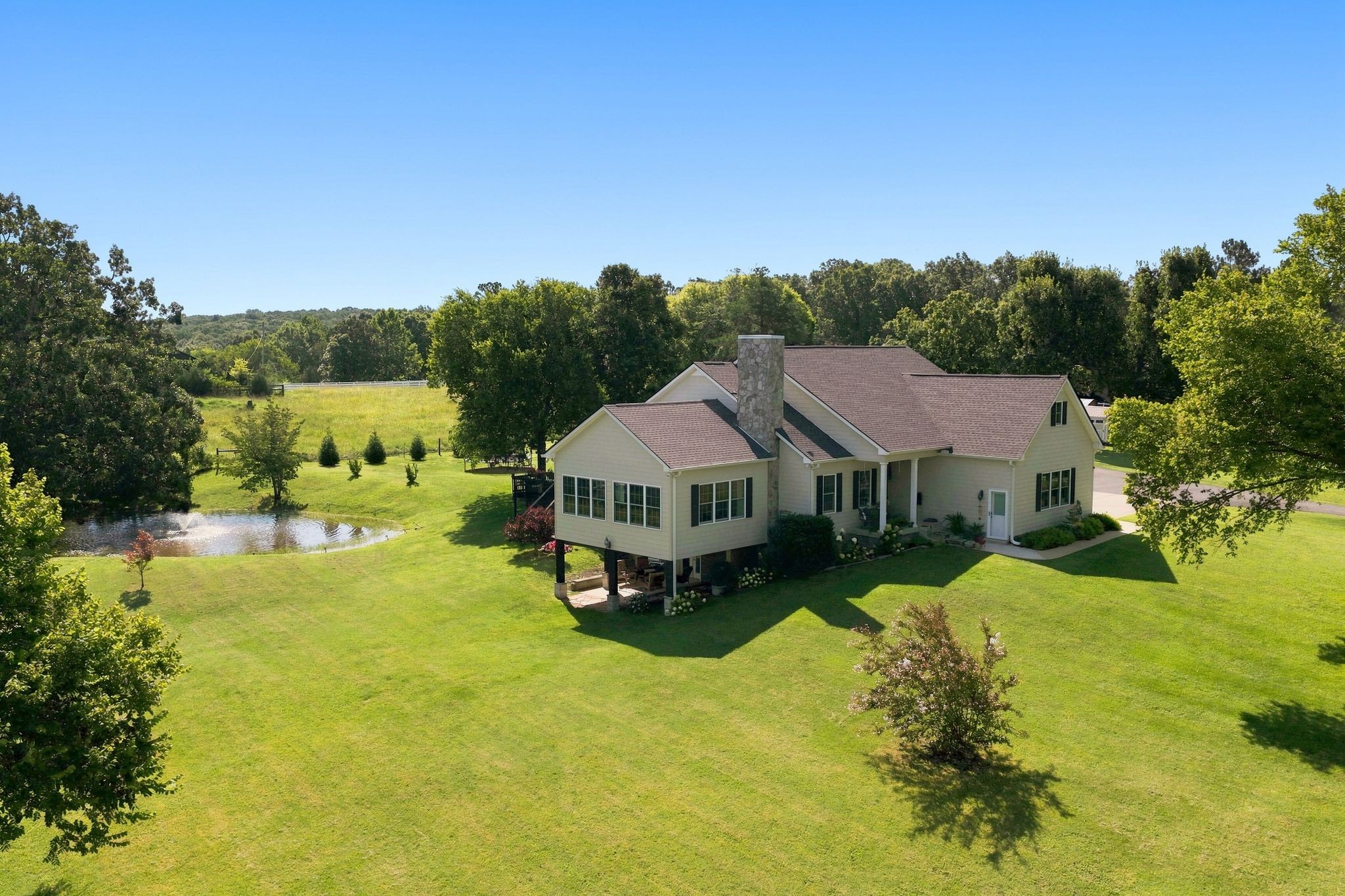 1160 Fleet Town Road Dickson, TN 37055 - Photo 2 of 52 Gallery Image 2
