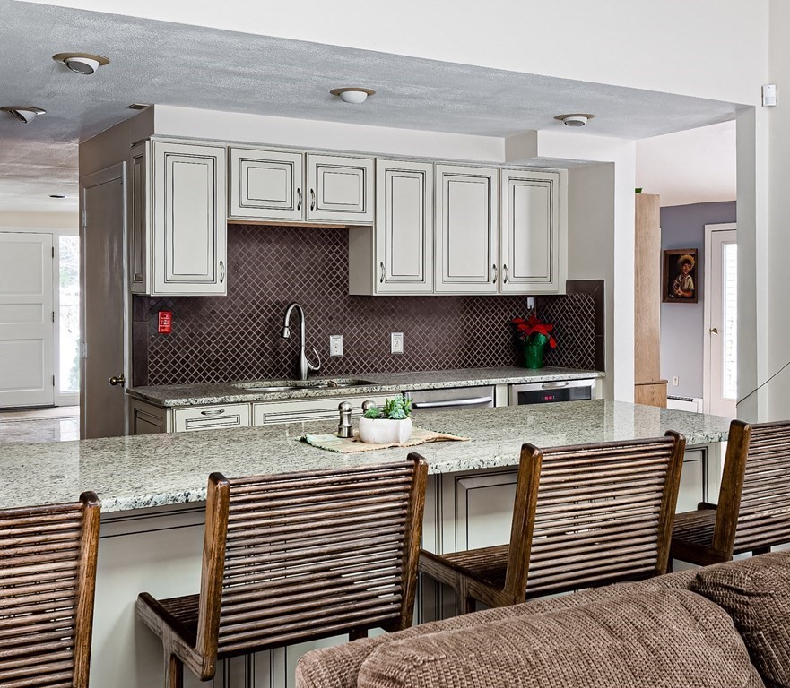 315 East County Road Rutland, MA 01543 - Photo 8 of 41