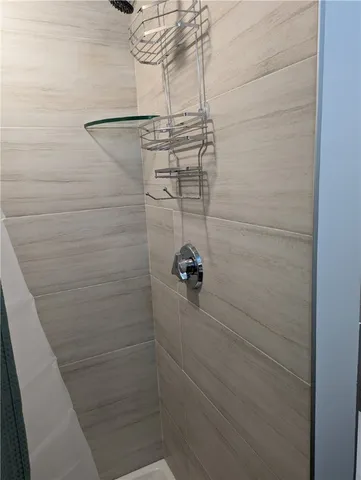 $3,800 | 37 Ann Street, Unit 1, Newport, RI 02840