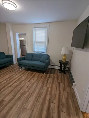 $3,800 | 37 Ann Street, Unit 1, Newport, RI 02840