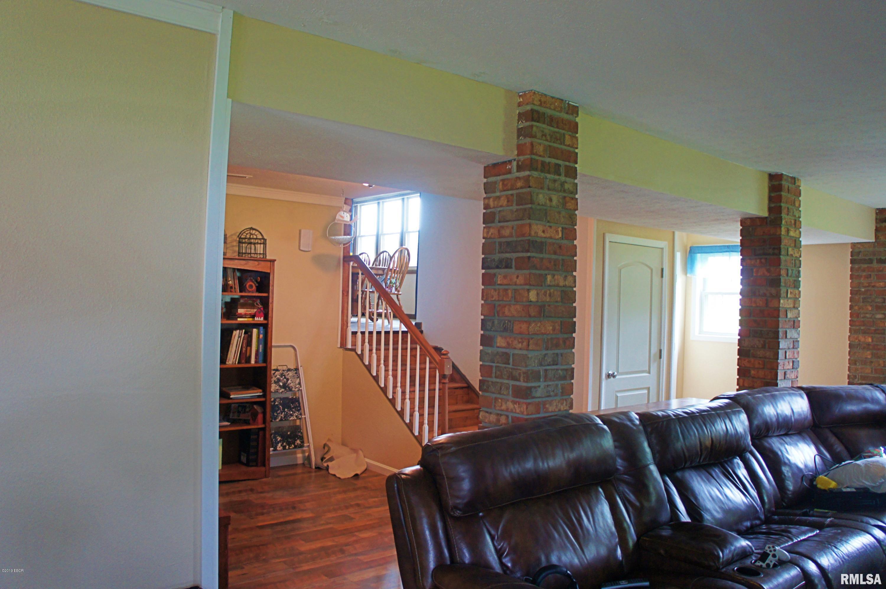 1103 West 10th Street Metropolis, IL 62960 - Photo 11 of 26