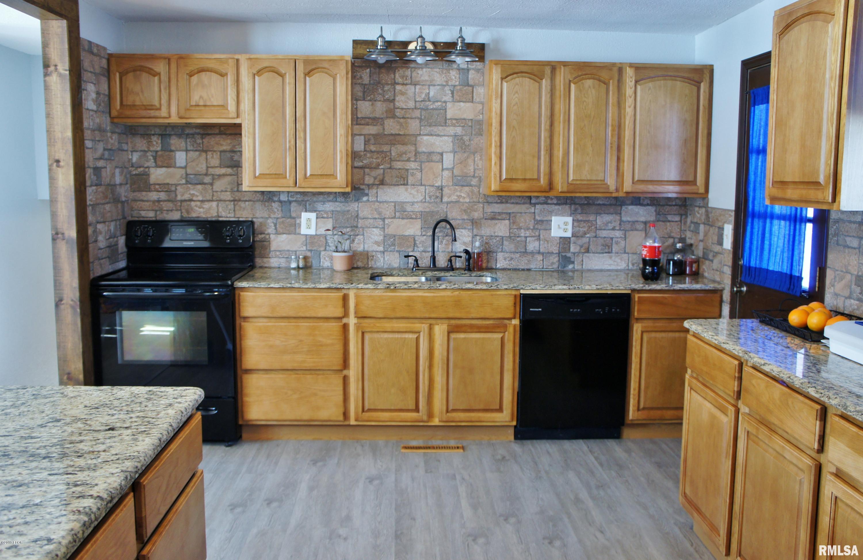 1103 West 10th Street Metropolis, IL 62960 - Photo 8 of 26
