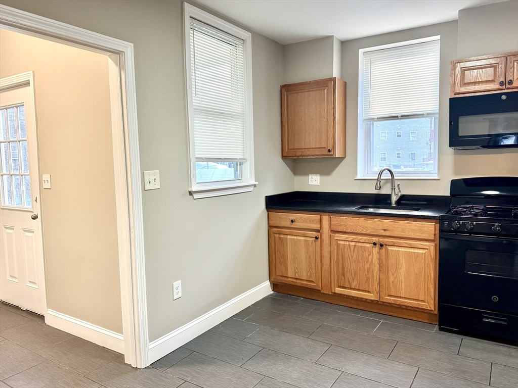 20 Chase Street, Unit 1 Lynn, MA 01902 - Photo 3 of 11