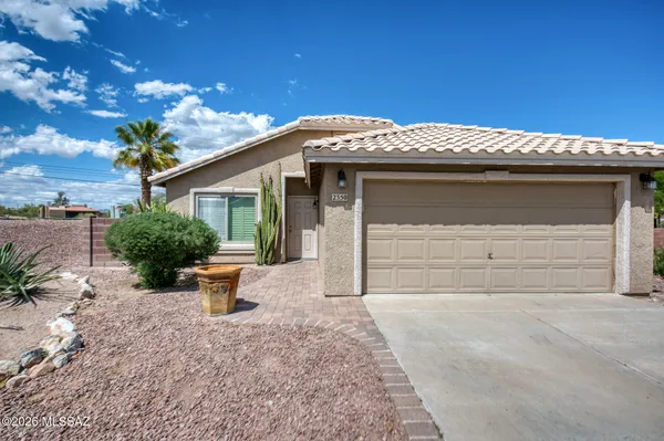 $318,000 | 2350 North Saddlewood Ranch Drive, Tucson, AZ 85745