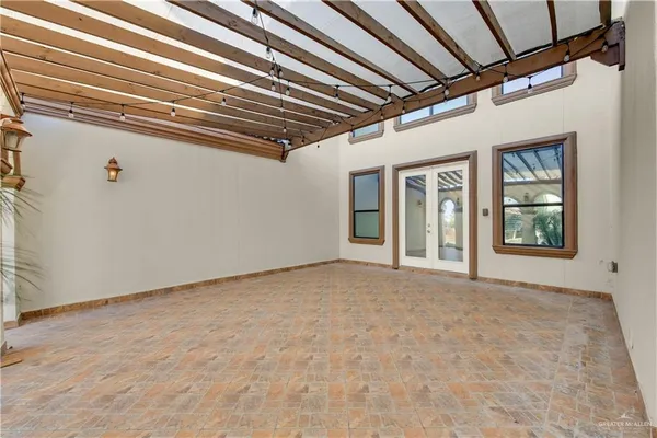$3,100 | 3909 South "M" Street, McAllen, TX 78503