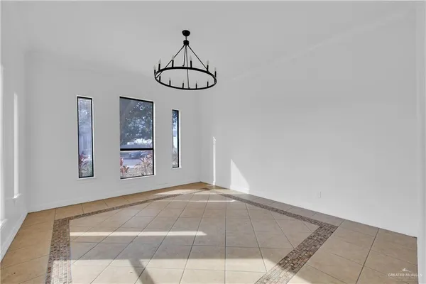 $3,100 | 3909 South "M" Street, McAllen, TX 78503