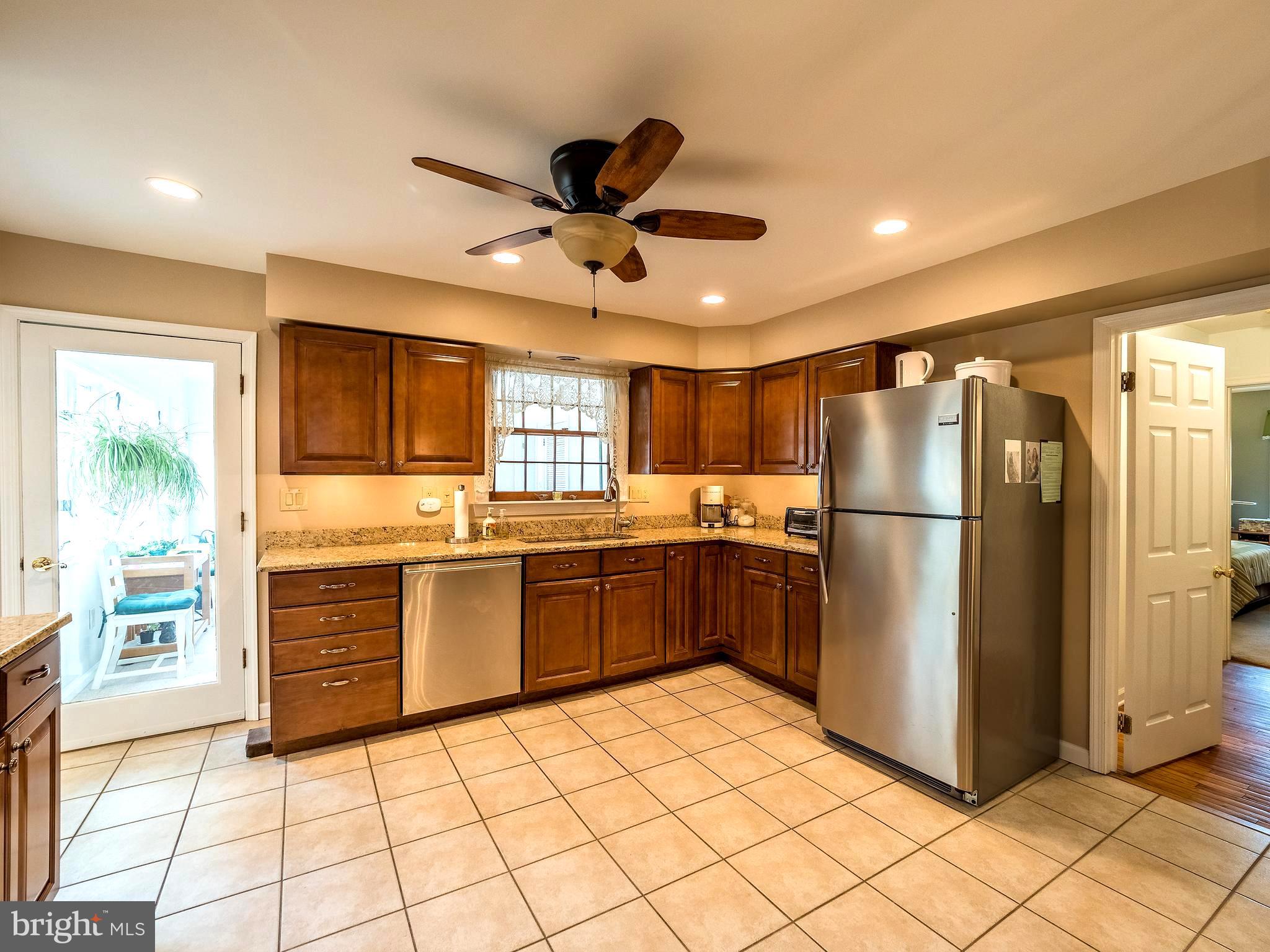 262 Hopewell Road Medford, NJ 08055 - Photo 7 of 29 Kitchen