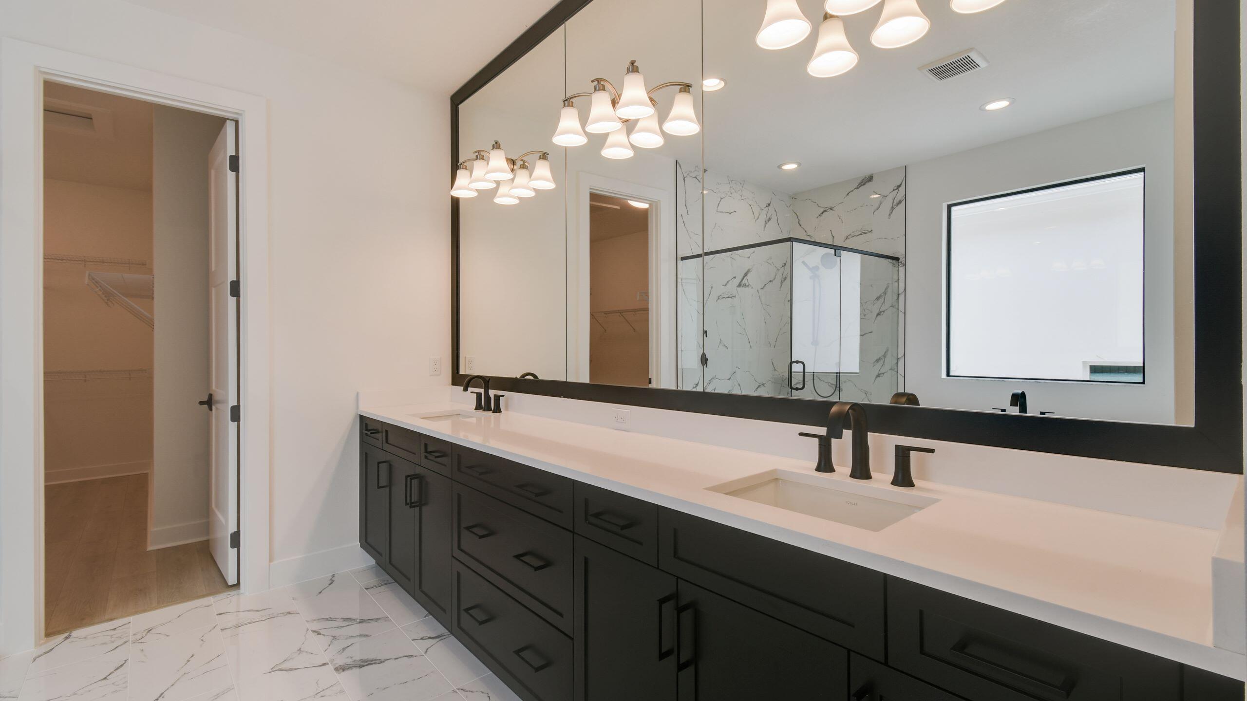 13128 Alton Road Palm Beach Gardens, FL 33418 - Photo 11 of 42 Alton_13128AltonRd_Owner'sBath5