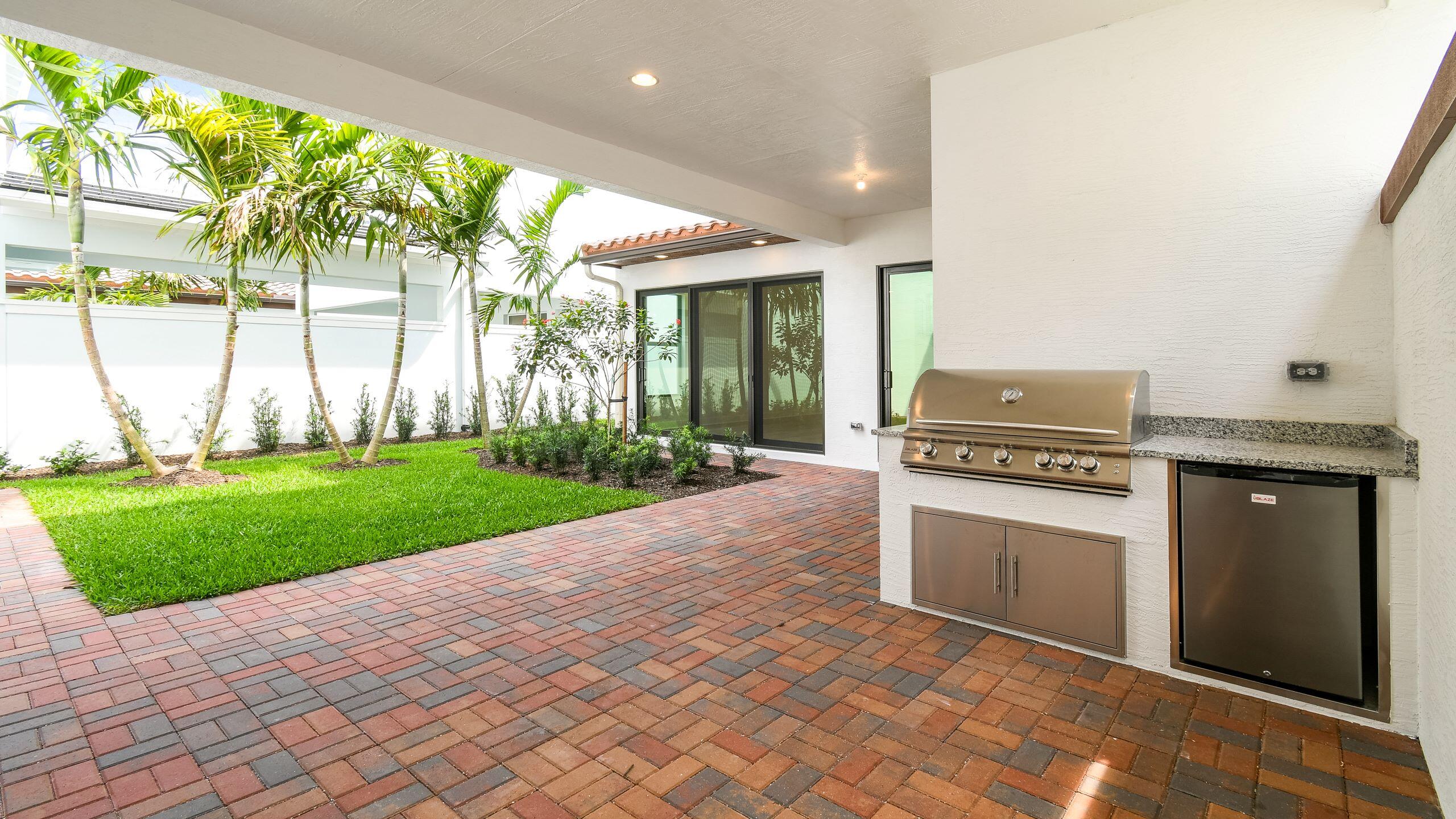 13128 Alton Road Palm Beach Gardens, FL 33418 - Photo 33 of 42 Alton_13128AltonRd_SummerKitchen2