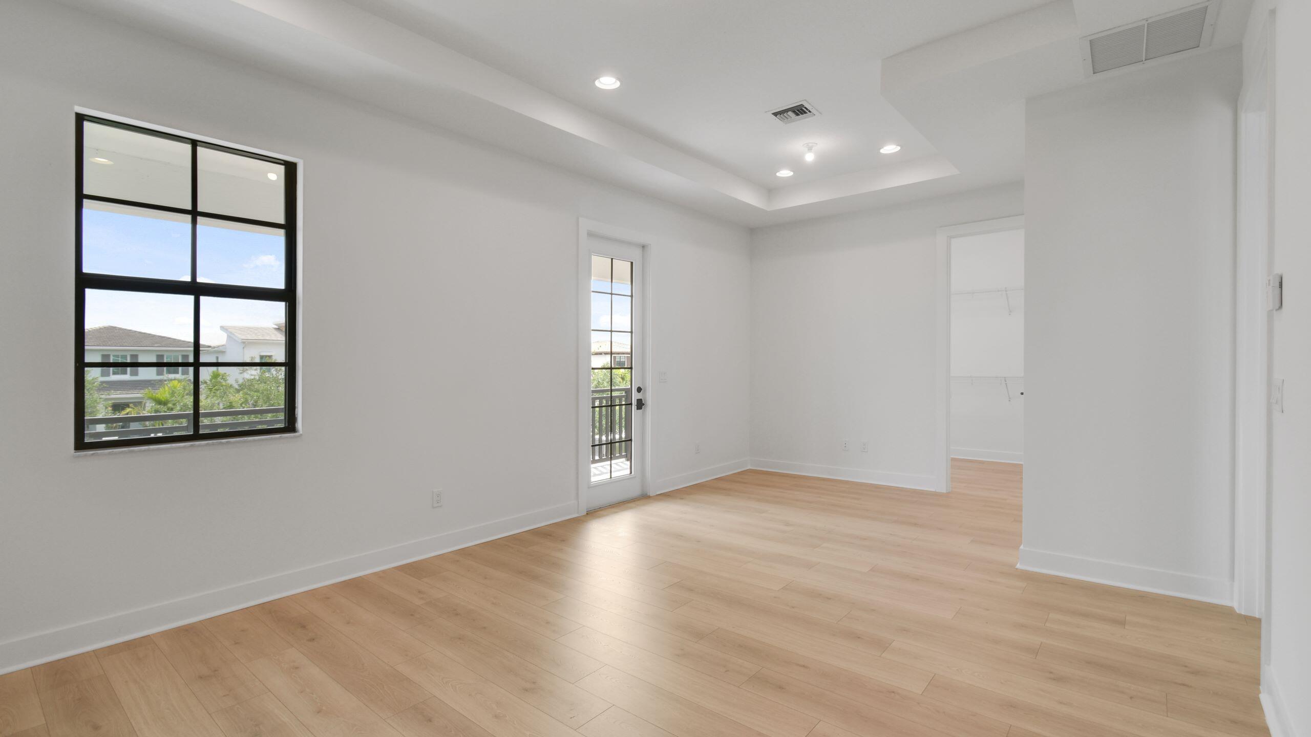 13128 Alton Road Palm Beach Gardens, FL 33418 - Photo 6 of 42 Alton_13128AltonRd_Owner'sSuite2