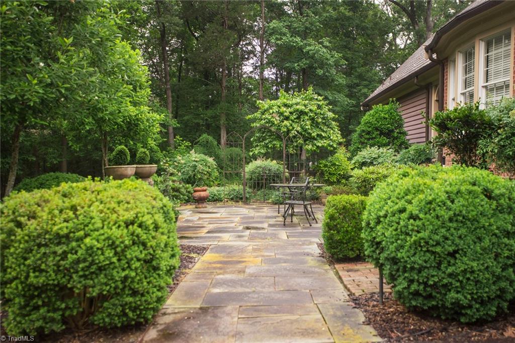 1875 Mock Road High Point, NC 27265 - Photo 25 of 33