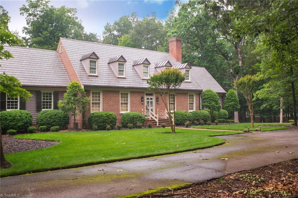 1875 Mock Road High Point, NC 27265 - Photo 4 of 33