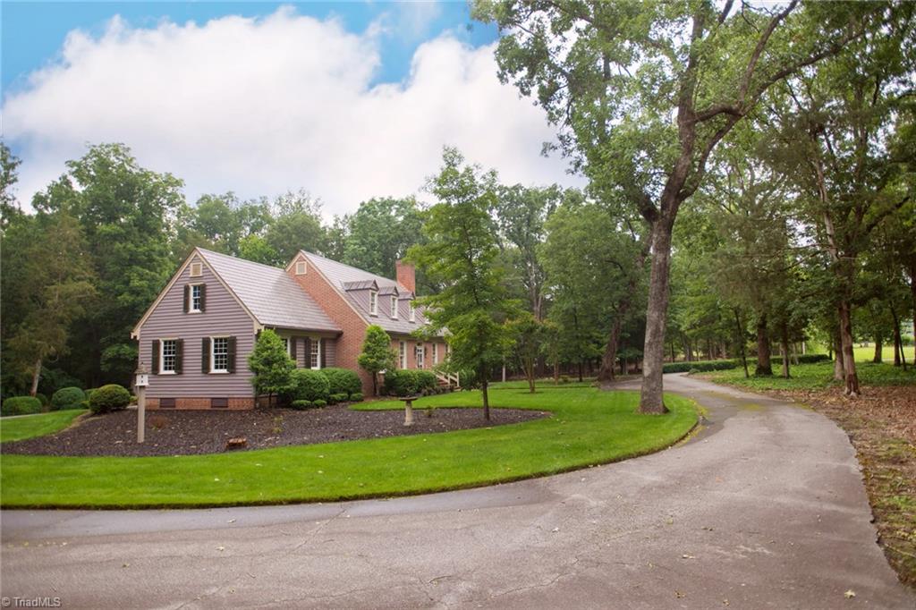 1875 Mock Road High Point, NC 27265 - Photo 5 of 33