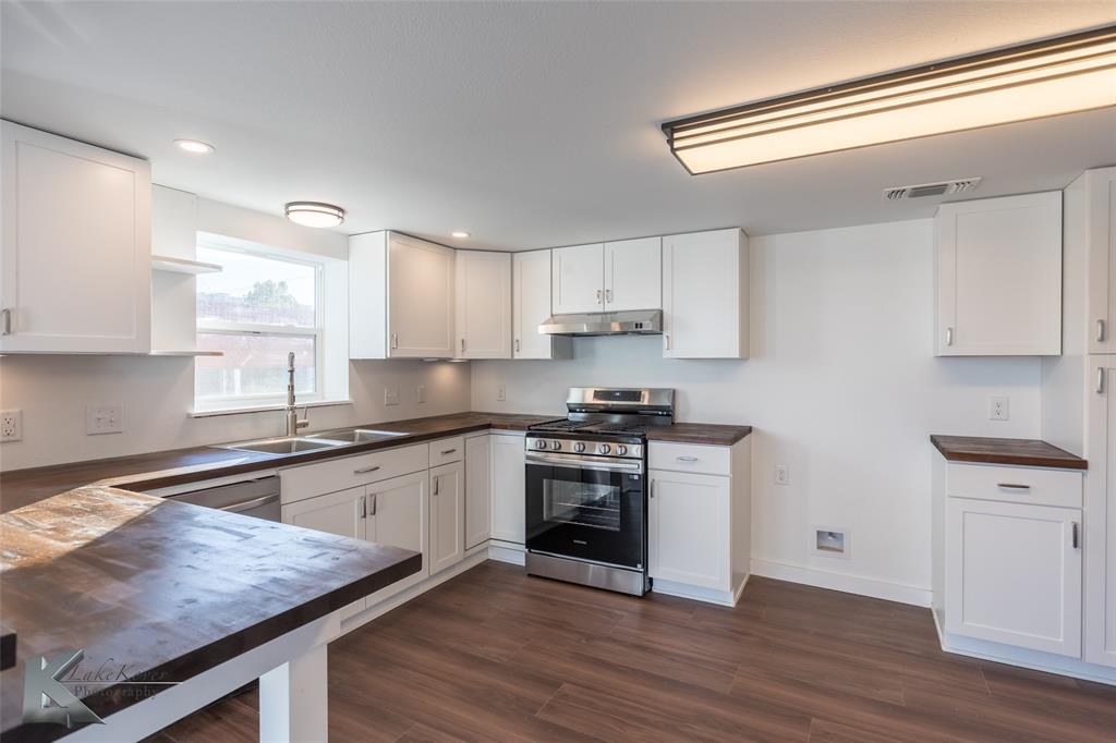 540 Chestnut Street Baird, TX 79504 - Photo 6 of 32