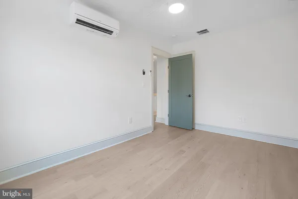 $5,500 | 837 Decatur Street Northwest, Washington, DC 20011