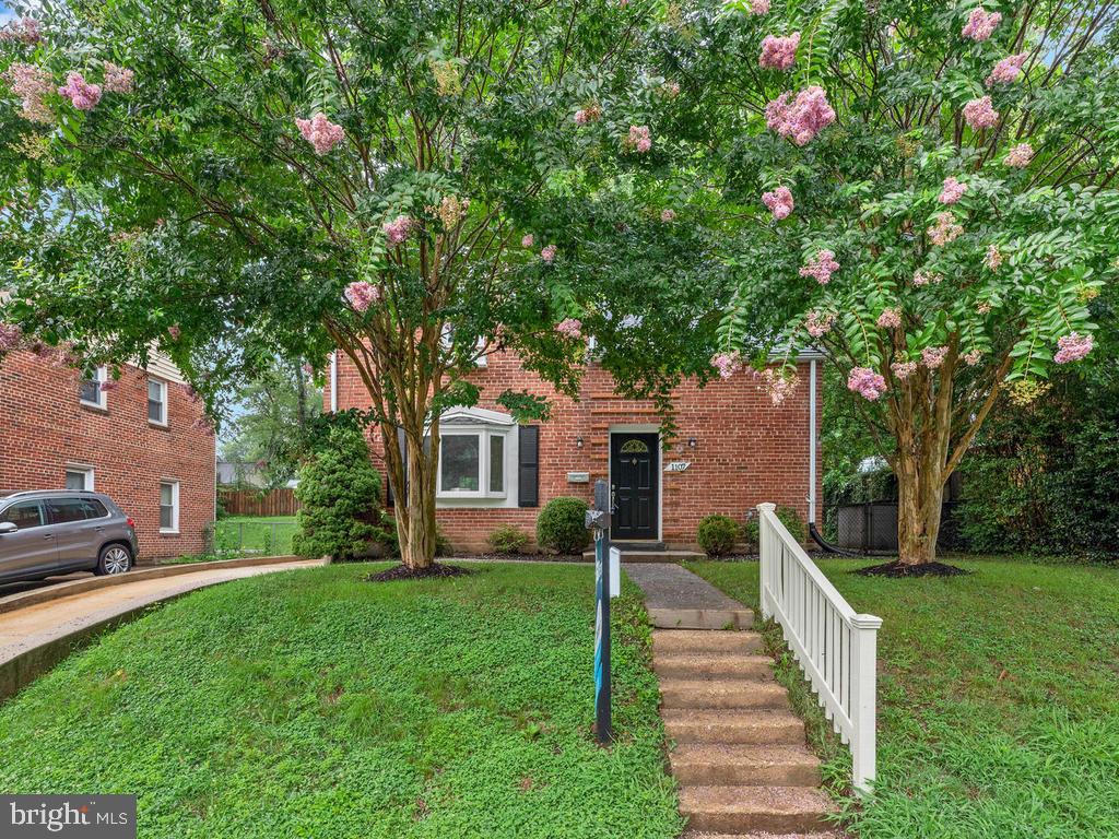 1107 Dennis Avenue Silver Spring, MD 20901 - Photo 2 of 29