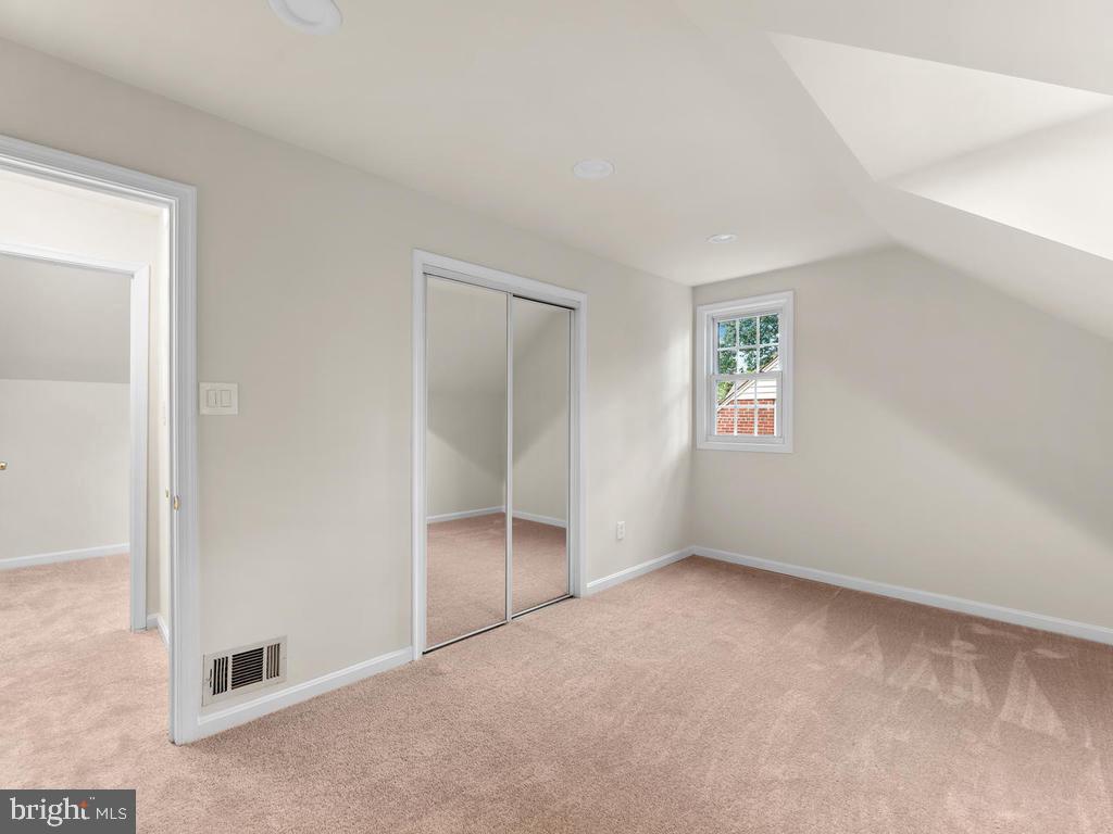 1107 Dennis Avenue Silver Spring, MD 20901 - Photo 21 of 29
