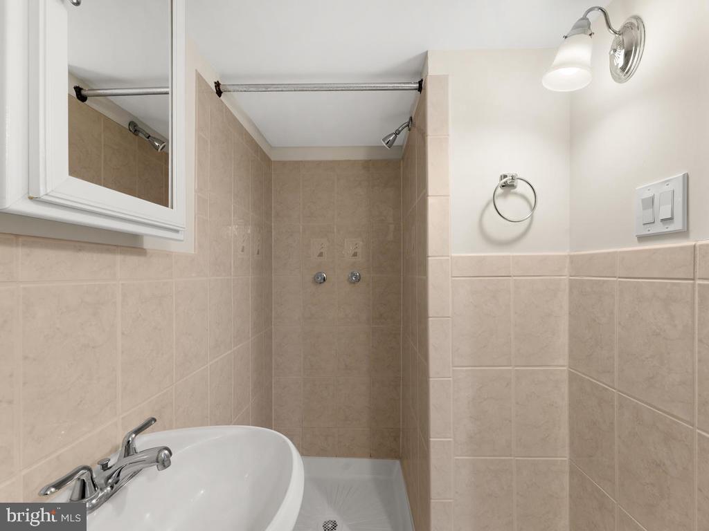 1107 Dennis Avenue Silver Spring, MD 20901 - Photo 23 of 29