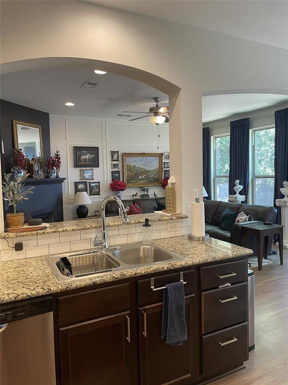 10709 Fallbrook Road Waco, TX 76708 - Photo 8 of 25 Gallery Image 8