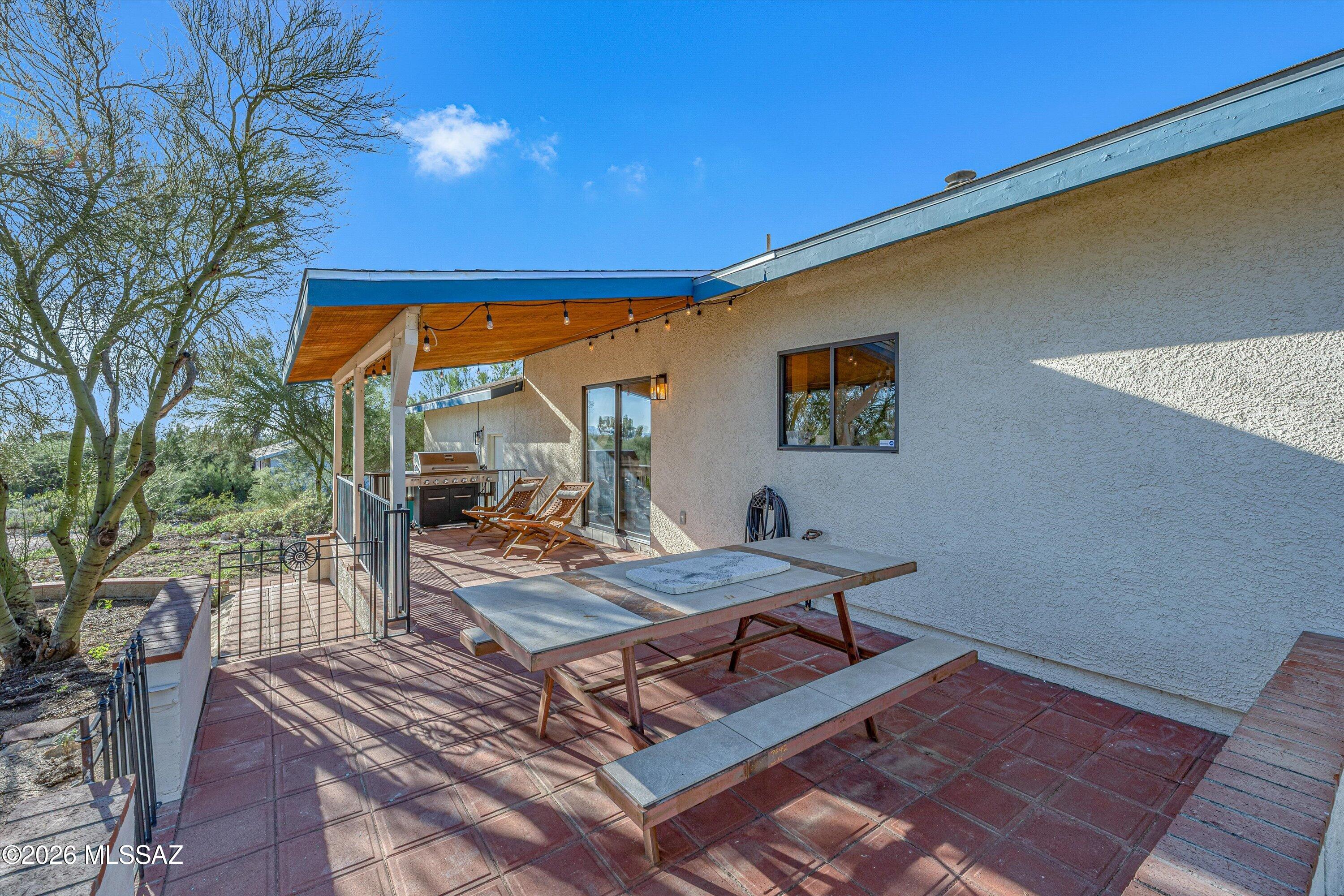 4155 West Coyote Ridge Trail Tucson, AZ 85746 - Photo 31 of 38 Back of Home