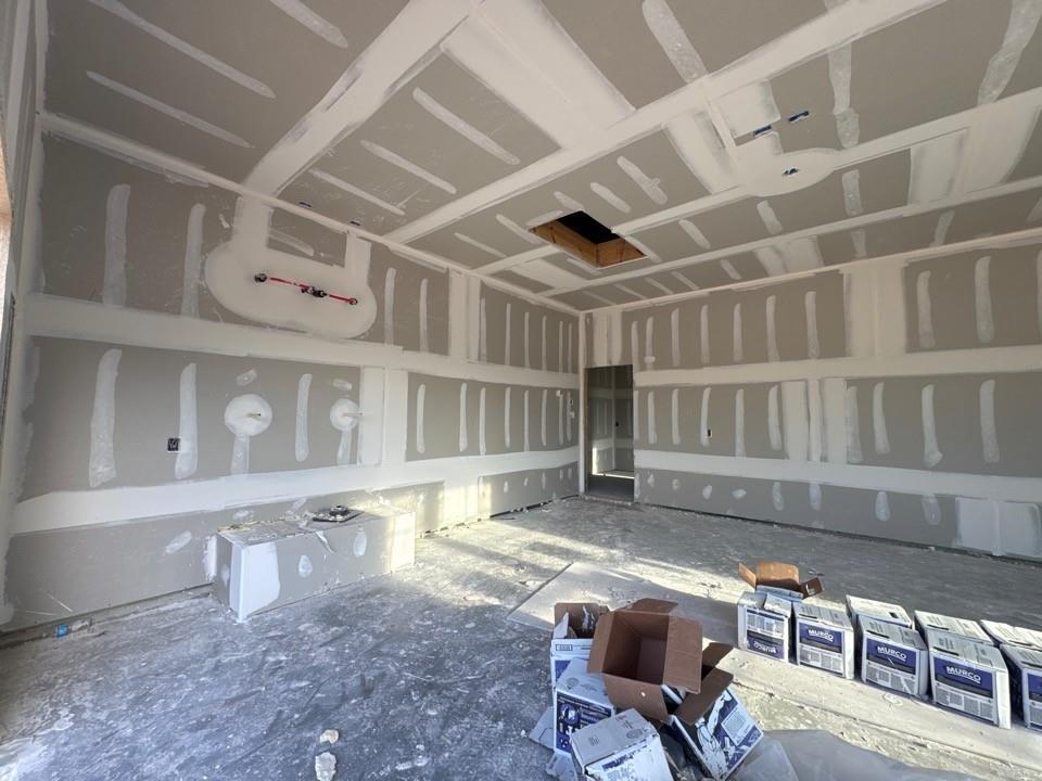 128 Oak Grv Way Springtown, TX 76082 - Photo 3 of 11