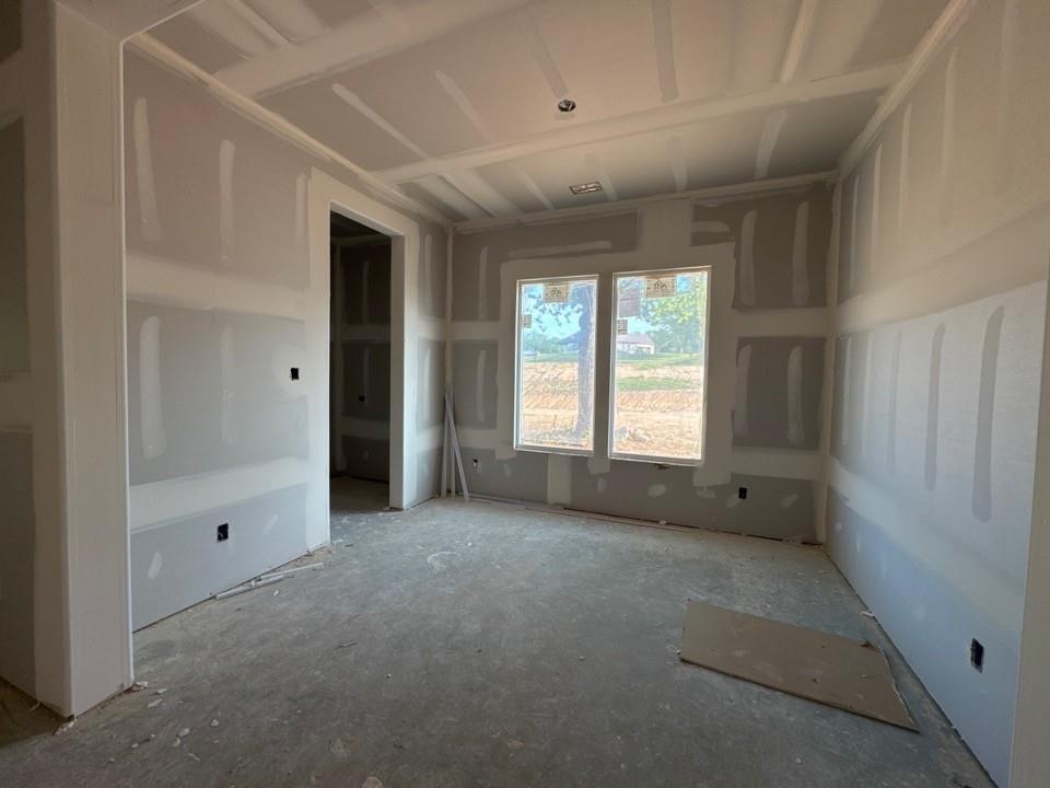 128 Oak Grv Way Springtown, TX 76082 - Photo 5 of 11