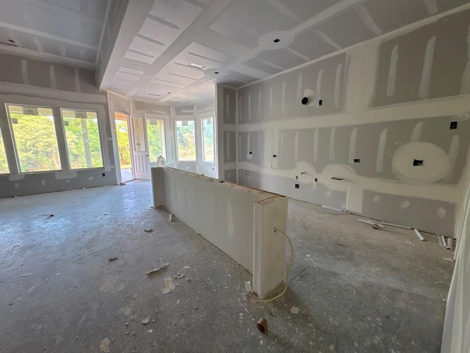 128 Oak Grv Way Springtown, TX 76082 - Photo 6 of 11