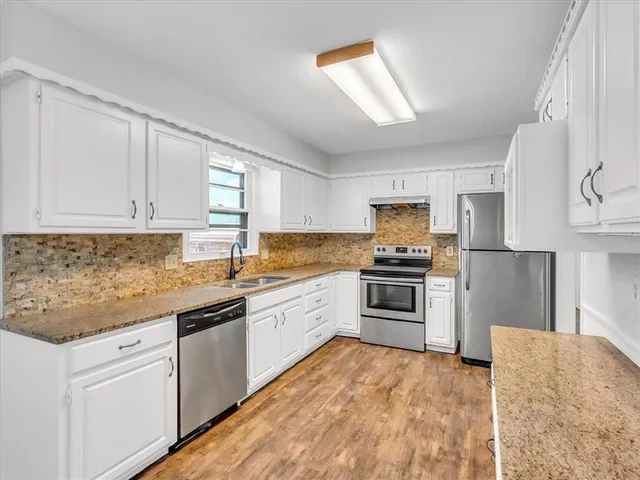 $195,000 | 3717 South Hocker Drive, Independence, MO 64055