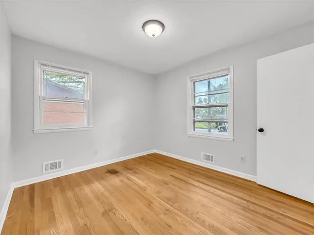 $195,000 | 3717 South Hocker Drive, Independence, MO 64055