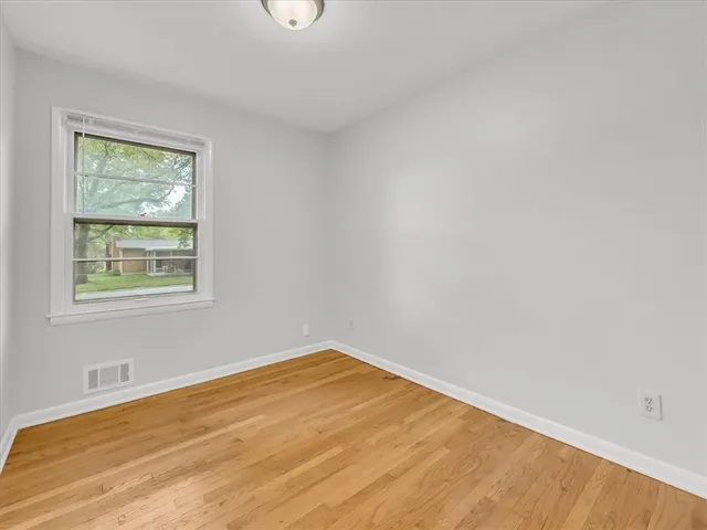 $195,000 | 3717 South Hocker Drive, Independence, MO 64055