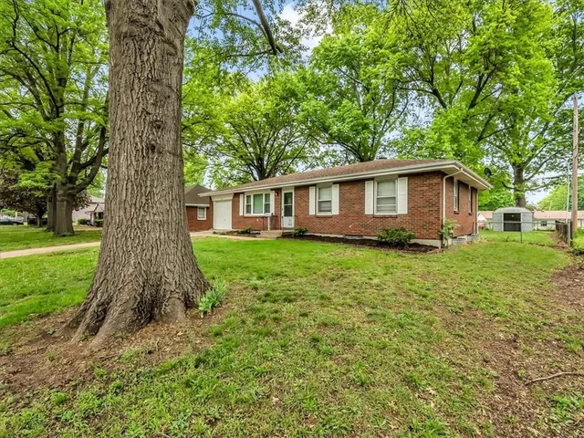 $195,000 | 3717 South Hocker Drive, Independence, MO 64055