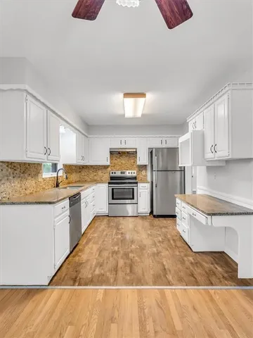 $195,000 | 3717 South Hocker Drive, Independence, MO 64055