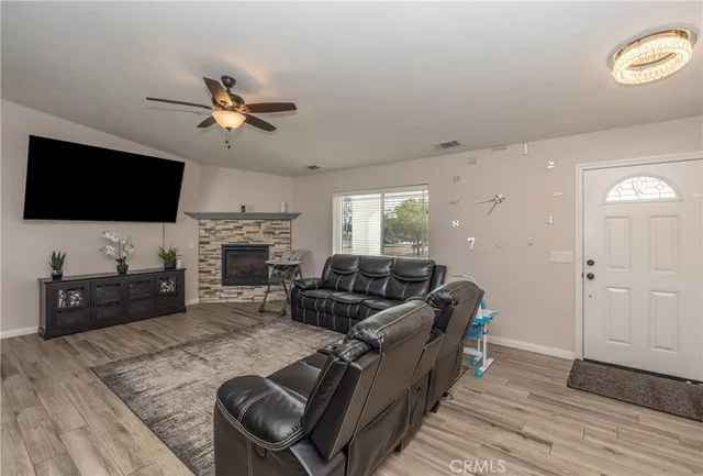 $464,900 | 21044 Wisteria Street, Apple Valley, CA 92308