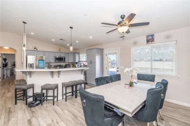 $464,900 | 21044 Wisteria Street, Apple Valley, CA 92308