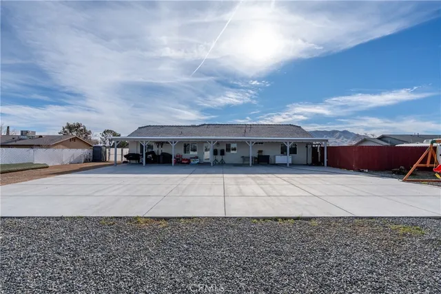 $464,900 | 21044 Wisteria Street, Apple Valley, CA 92308
