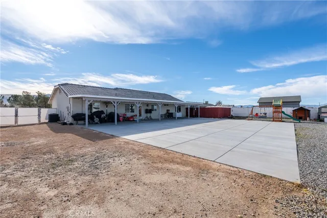 $464,900 | 21044 Wisteria Street, Apple Valley, CA 92308