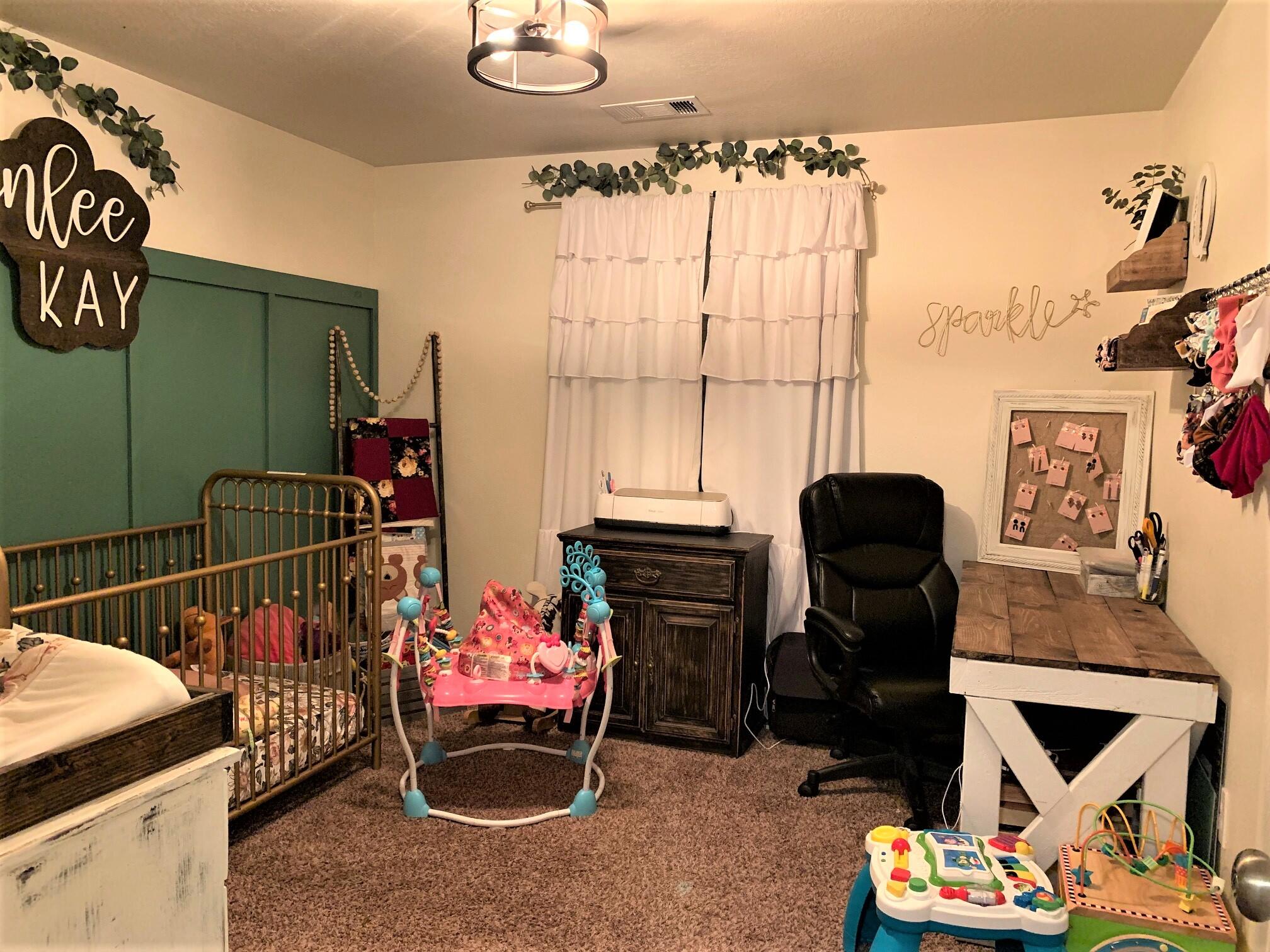 1224 Rochelle Court Central Point, OR 97502 - Photo 11 of 16 18