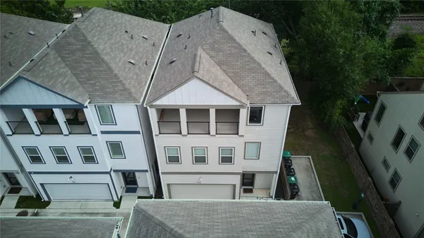 $4,400 | 911 West 35th Street, Unit E, Houston, TX 77018