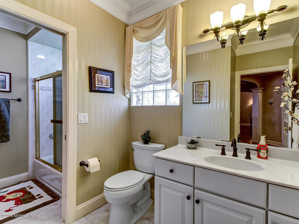4094 Timuquana Road Jacksonville, FL 32244 - Photo 33 of 51 Jack and Jill bath