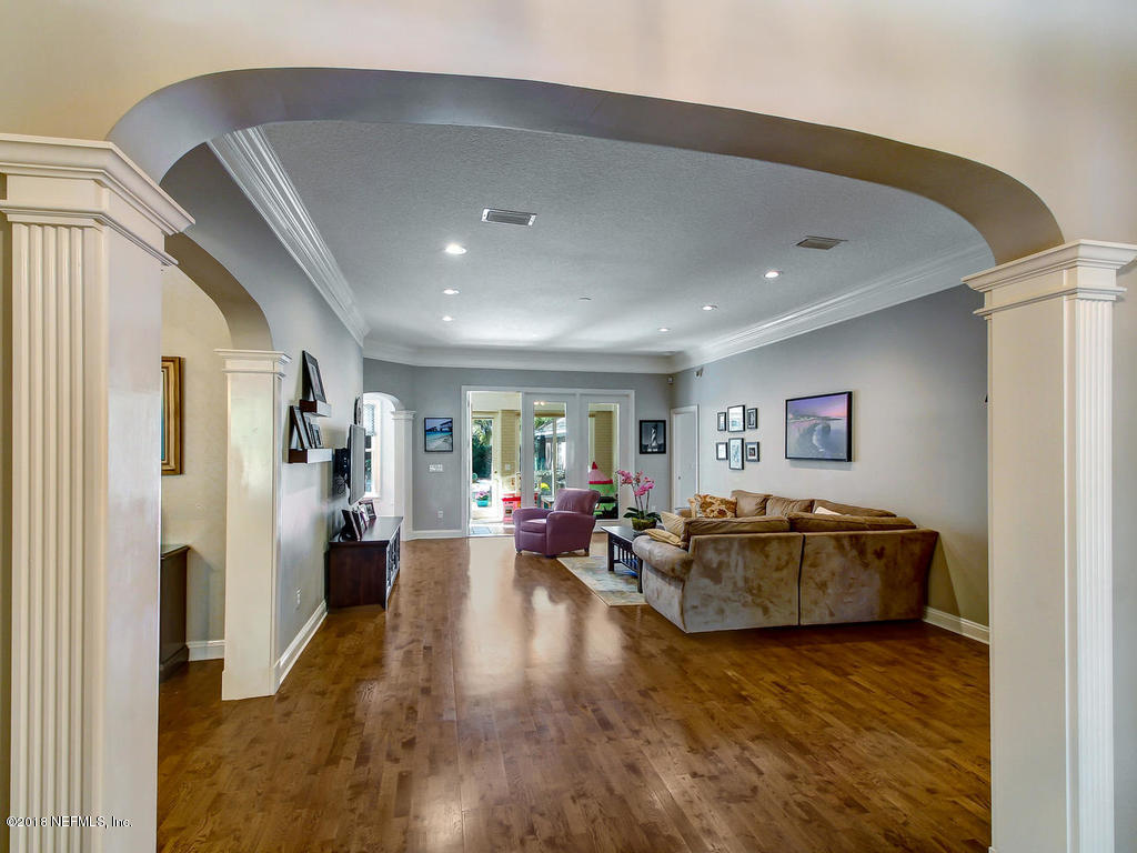 4094 Timuquana Road Jacksonville, FL 32244 - Photo 9 of 51 Large Great Room