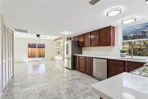 $219,000 | 4918 Wabash Street, Unit 4918, Metairie, LA 70001