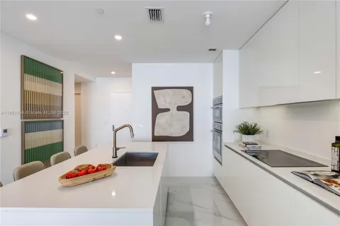 $1,699,000 | 700 Northeast 24th Street, Unit 1802, Miami, FL 33137