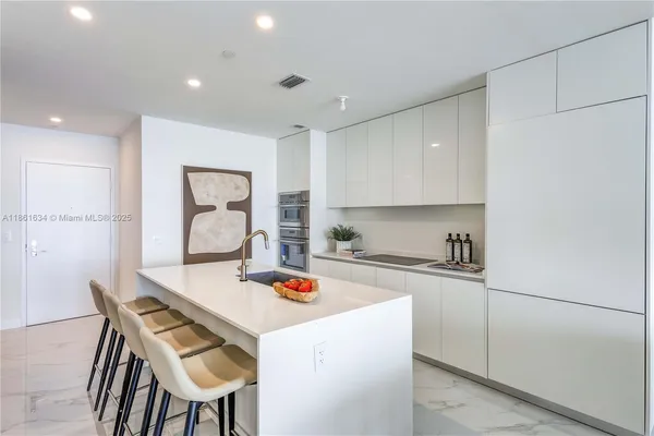 $1,499,000 | 700 Northeast 24th Street, Unit 1802, Miami, FL 33137