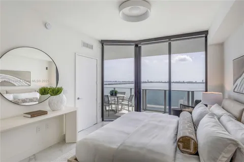 $1,699,000 | 700 Northeast 24th Street, Unit 1802, Miami, FL 33137