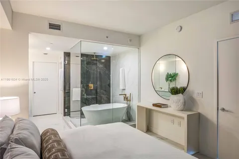 $1,699,000 | 700 Northeast 24th Street, Unit 1802, Miami, FL 33137