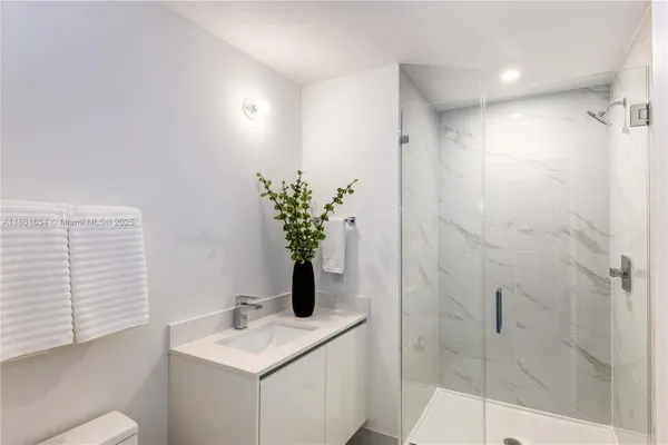$1,499,000 | 700 Northeast 24th Street, Unit 1802, Miami, FL 33137
