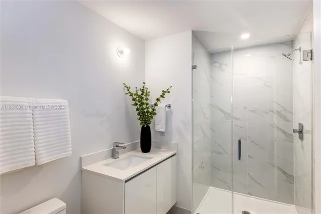 $1,699,000 | 700 Northeast 24th Street, Unit 1802, Miami, FL 33137