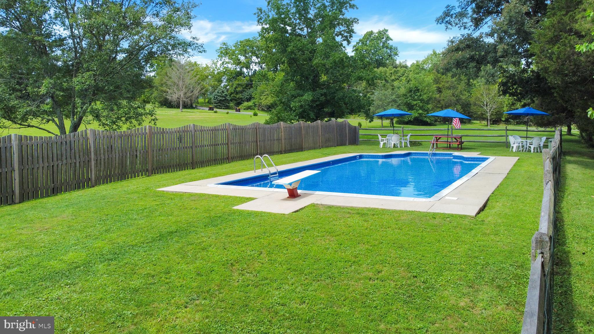 207 Hendricks Road Perkiomenville, PA 18074 - Photo 14 of 64 Another wow.